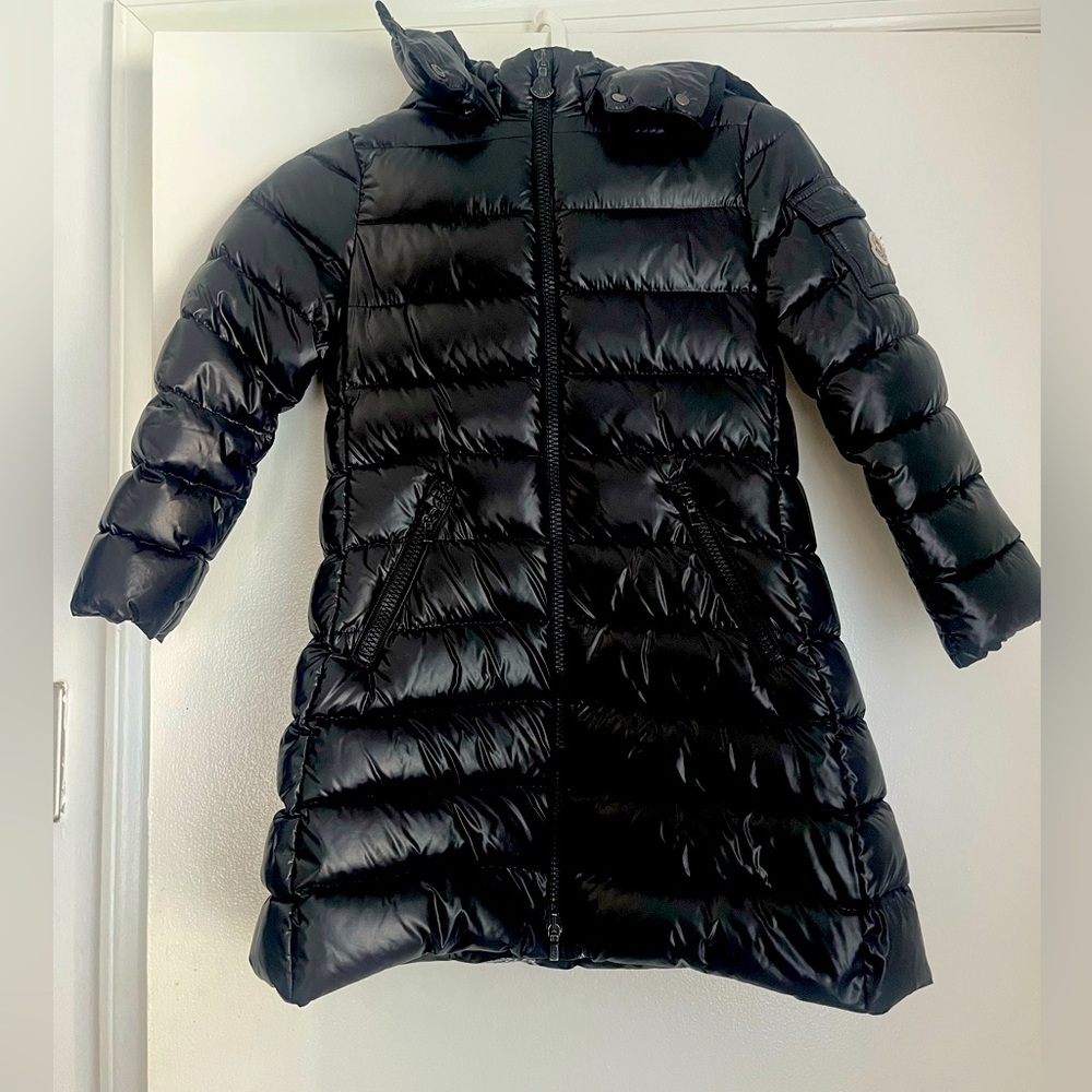 Kids Long Blaack Moncler Coat Size 6 with hood